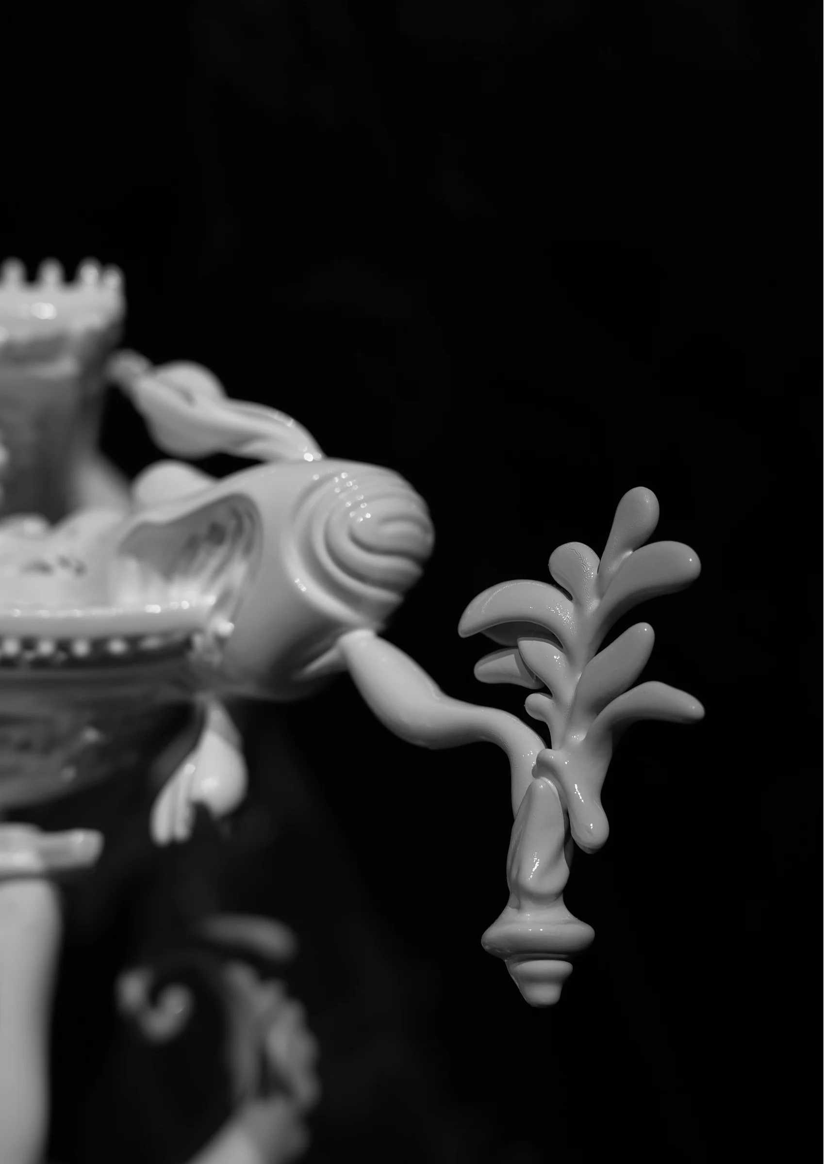 o0o-0 sculptural detail